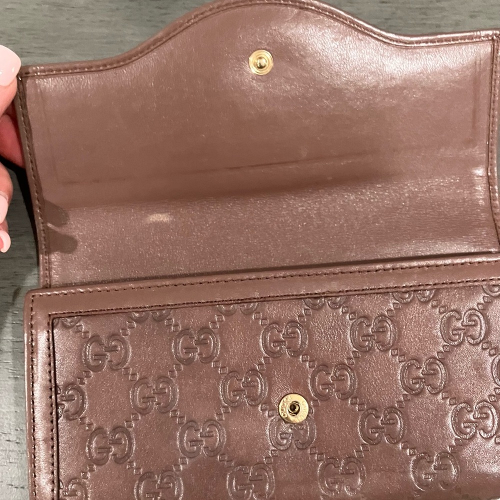 Gucci Brown Embossed Leather Clutch with Gold Chain - Picture 7 of 13